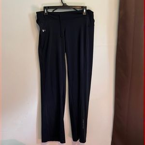 Black under armor yoga pants.